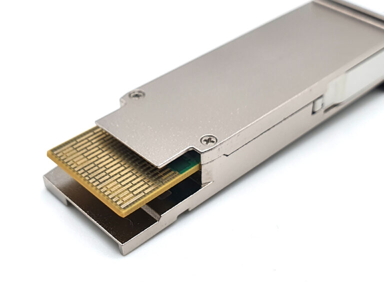 Read more about the article 800G QSFP-DD DR8: A Practical Powerhouse for High-Speed Data Center Interconnects